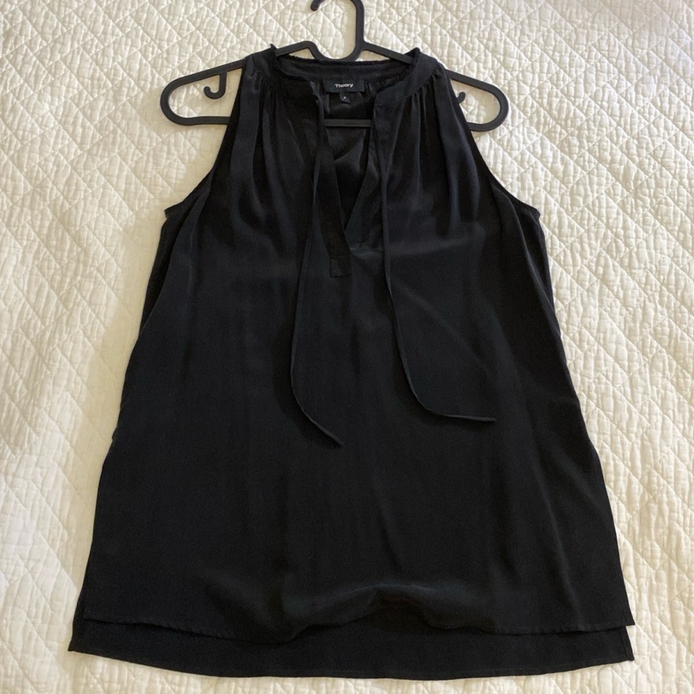 Theory Silk sleeveless top, size P